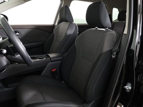Used 2023 Nissan Rogue SV AWD/4WD image 26