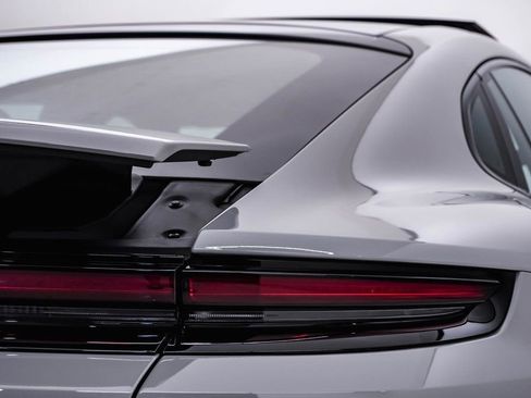 New 2025 Porsche Panamera 4 image 13