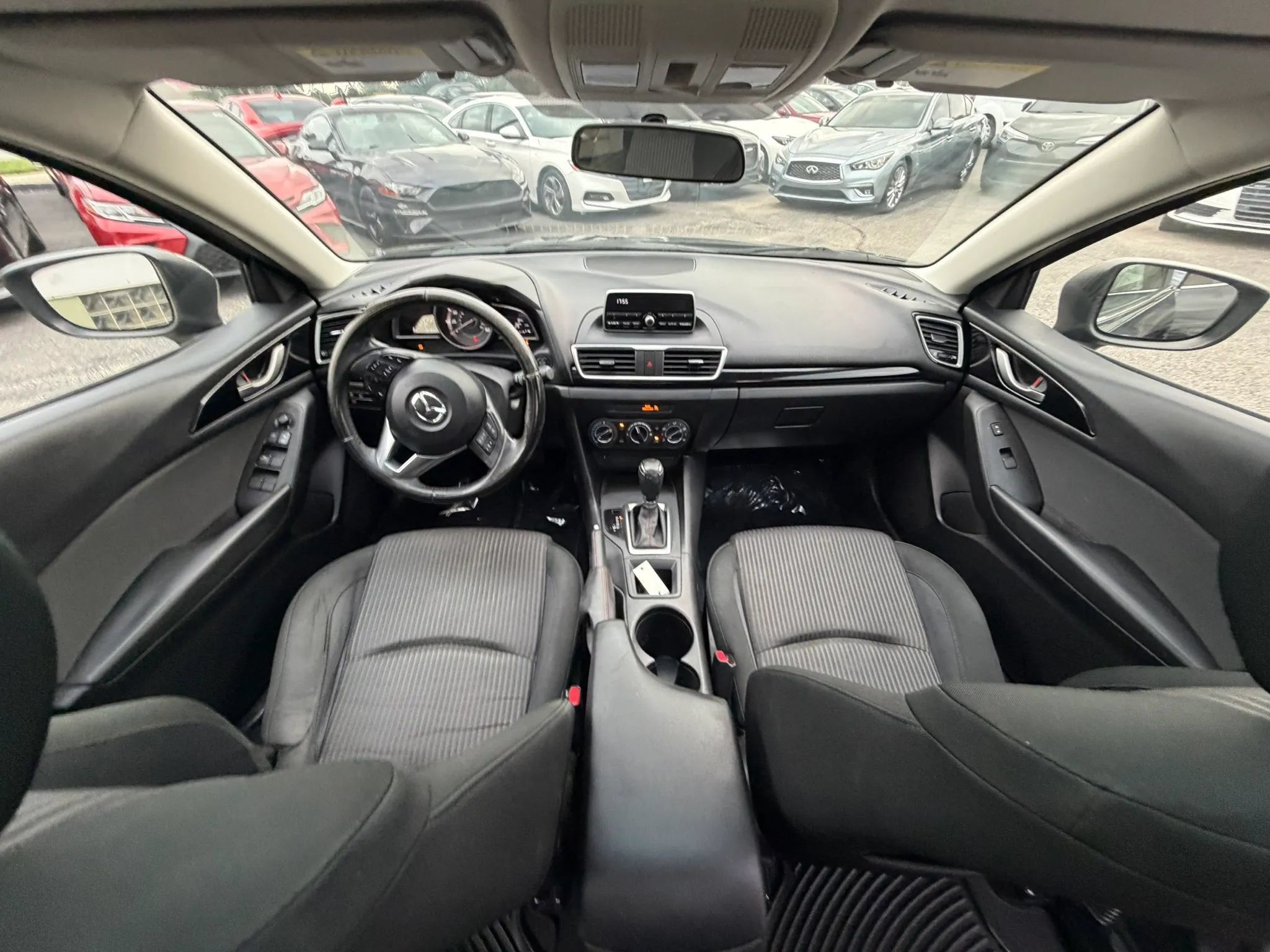 Used 2014 MAZDA MAZDA3 i Touring w/ Moonroof Package 1 FWD image 32