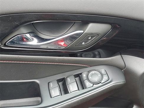 Certified 2023 Chevrolet Traverse RS image 18