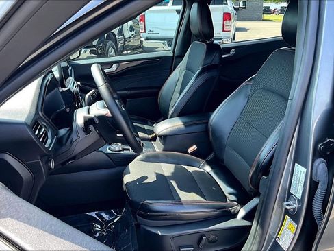 Used 2025 Ford Escape ST-Line FWD image 23