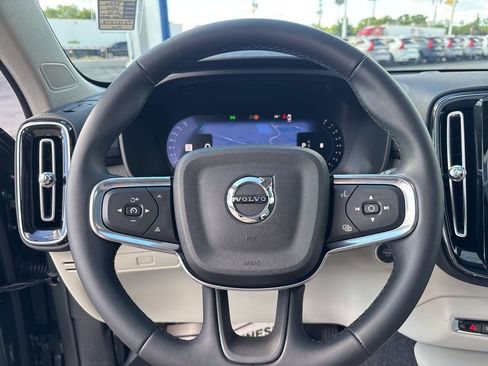 Certified 2026 Volvo XC40 B5 Plus AWD/4WD image 20
