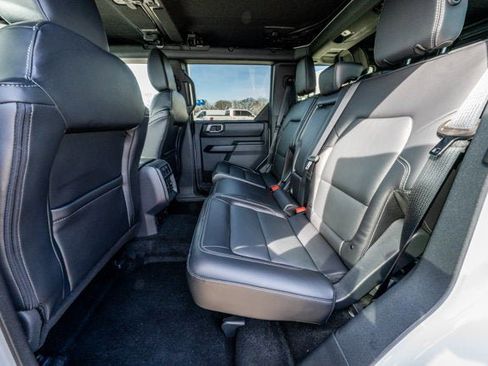 New 2025 Ford Bronco Outer Banks image 15