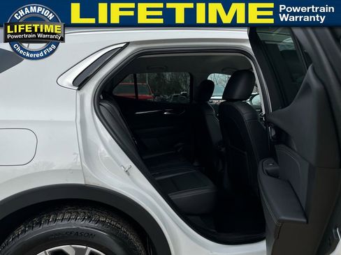 Used 2024 Buick Envision Preferred image 30