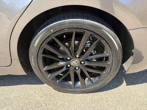 Used 2024 Toyota Camry XSE FWD image 18