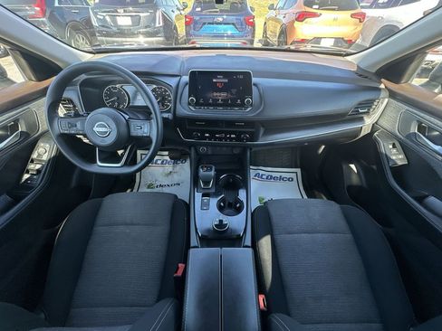 Used 2023 Nissan Rogue SV image 20