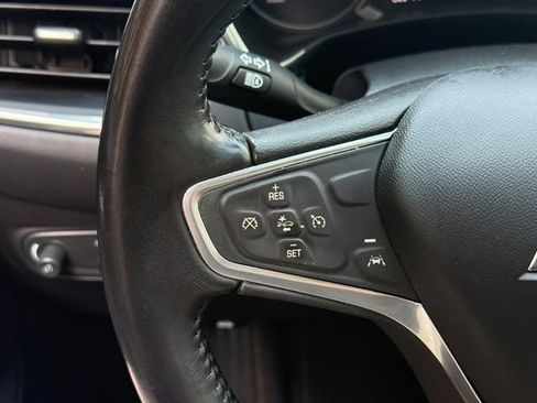 Used 2022 Chevrolet Equinox LT FWD image 19