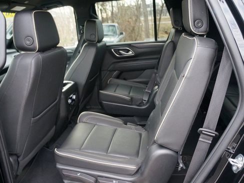 Used 2023 GMC Yukon SLT image 8