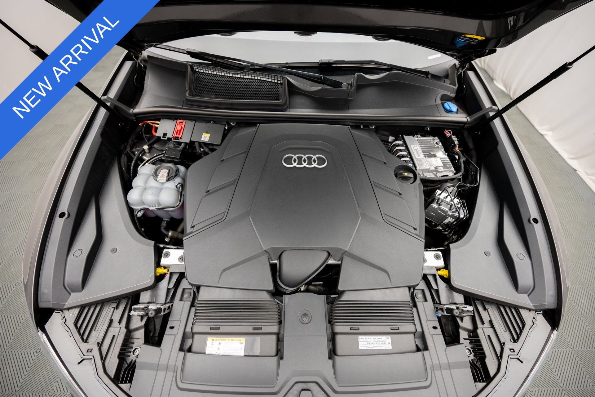 Used 2023 Audi Q8 Premium Plus w/ Premium Plus Package AWD/4WD image 33