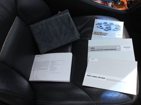 Used 2006 Volvo S60 2.5T FWD image 31