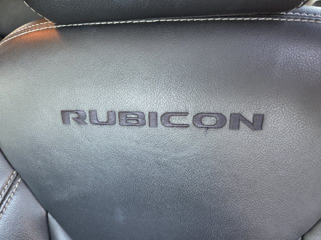 Used 2013 Jeep Wrangler Unlimited Rubicon w/ Connectivity Group AWD/4WD image 27