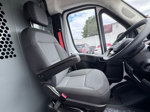 Used 2025 RAM ProMaster 3500 FWD image 23