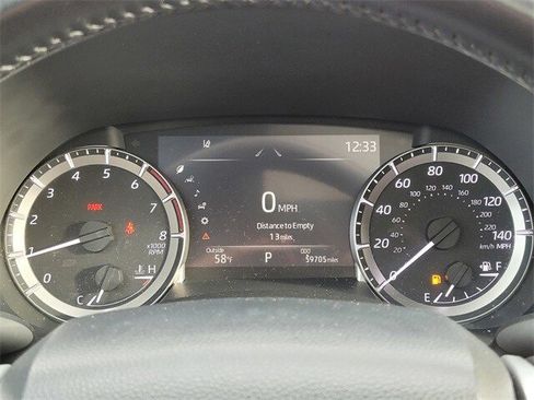 Used 2023 Toyota Highlander L image 24