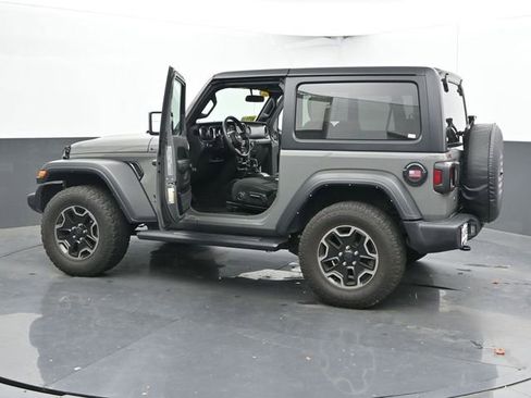 Used 2022 Jeep Wrangler Sport image 54