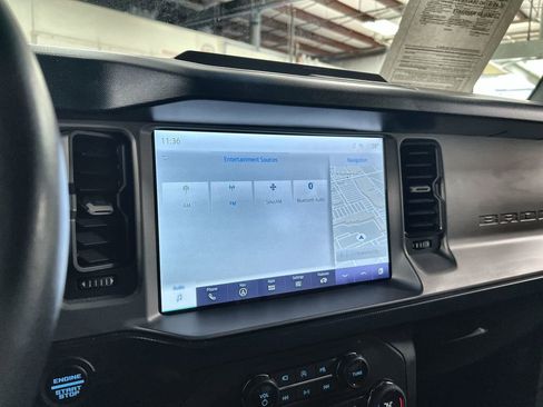 Used 2023 Ford Bronco Outer Banks AWD/4WD image 32