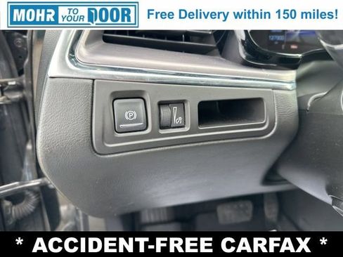 Used 2017 Cadillac XT5 Premium Luxury image 21