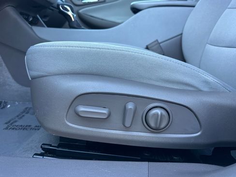 Used 2024 Chevrolet Malibu LT image 13