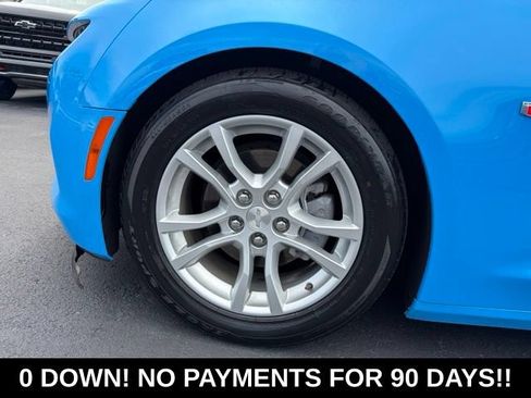 Used 2023 Chevrolet Camaro LS RWD image 9