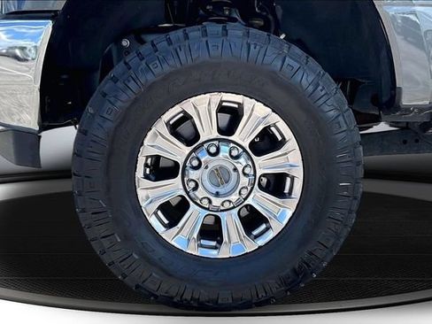 Used 2019 Ford F350 Lariat w/ Chrome Package AWD/4WD image 34