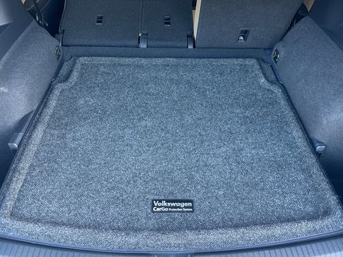 Certified 2022 Volkswagen Tiguan SE w/ Panoramic Sunroof Package image 16