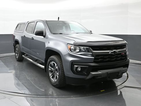 Used 2022 Chevrolet Colorado Z71 image 2