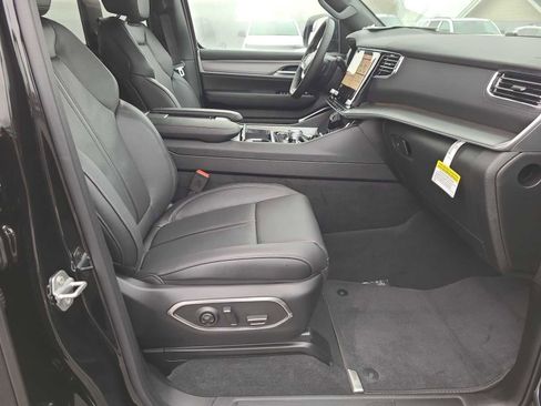 New 2026 Jeep Grand Wagoneer Limited image 22