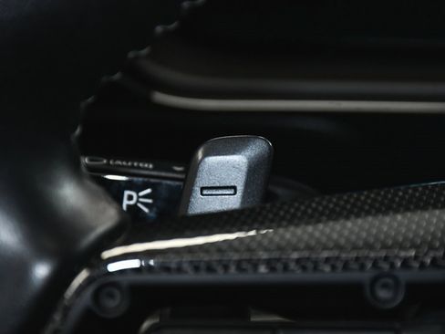 Used 2024 Porsche Cayenne Turbo GT image 40