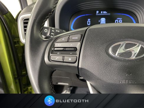 Used 2024 Hyundai Venue SEL image 22