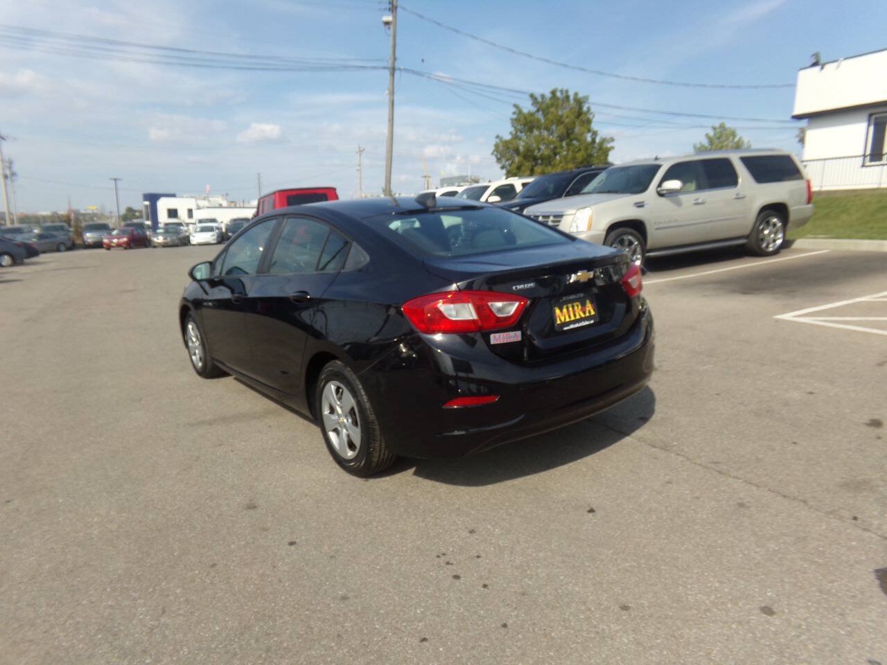 Used 2017 Chevrolet Cruze LS FWD image 8