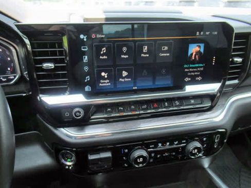 Used 2024 Chevrolet Silverado 1500 LTZ image 22