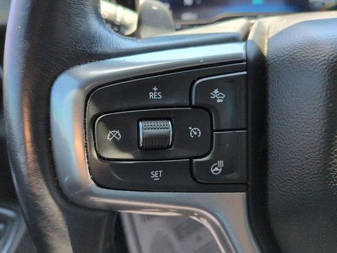 Used 2023 Chevrolet Silverado 1500 LT w/ Z71 Off-Road Package AWD/4WD image 19