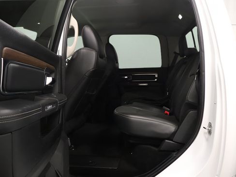 Used 2016 RAM 2500 Laramie AWD/4WD image 13