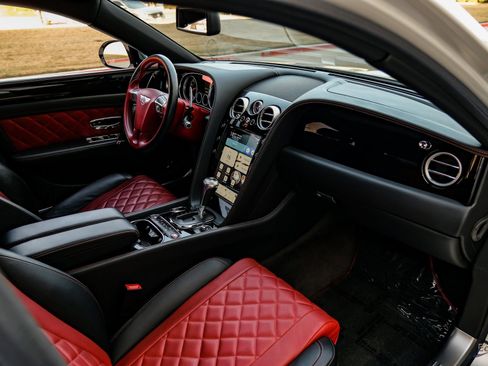 Used 2018 Bentley Flying Spur S V8 image 50