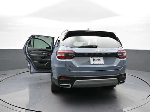 Used 2023 Honda Pilot Touring image 49