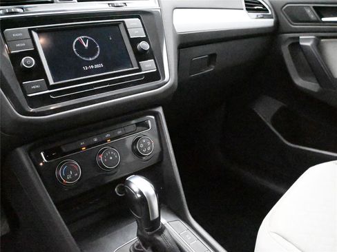 Used 2021 Volkswagen Tiguan S image 4