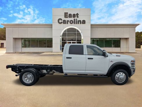 New 2026 RAM 4500 Tradesman w/ Chrome Appearance Group image 2