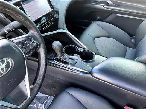 Used 2019 Toyota Camry LE image 15