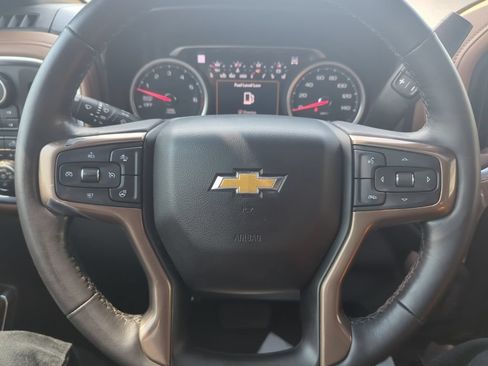 Used 2021 Chevrolet Silverado 1500 High Country w/ Technology Package AWD/4WD image 19