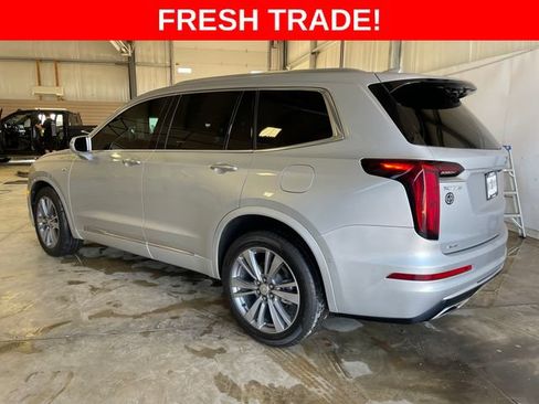 Used 2020 Cadillac XT6 Premium Luxury AWD/4WD image 3