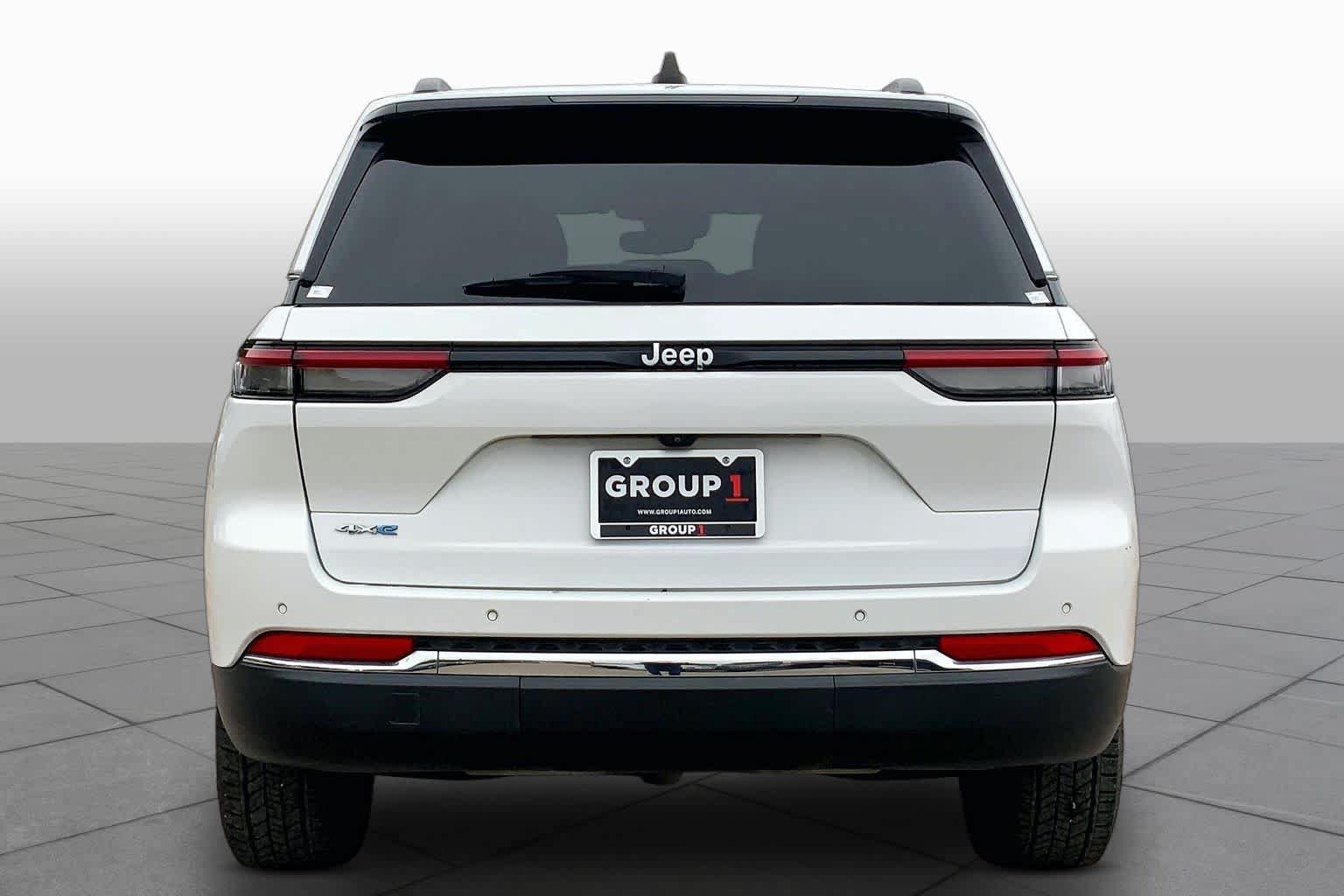 Used 2022 Jeep Grand Cherokee Limited 4xe AWD/4WD image 5