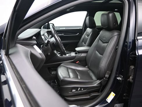 Used 2021 Cadillac XT5 Premium Luxury image 25
