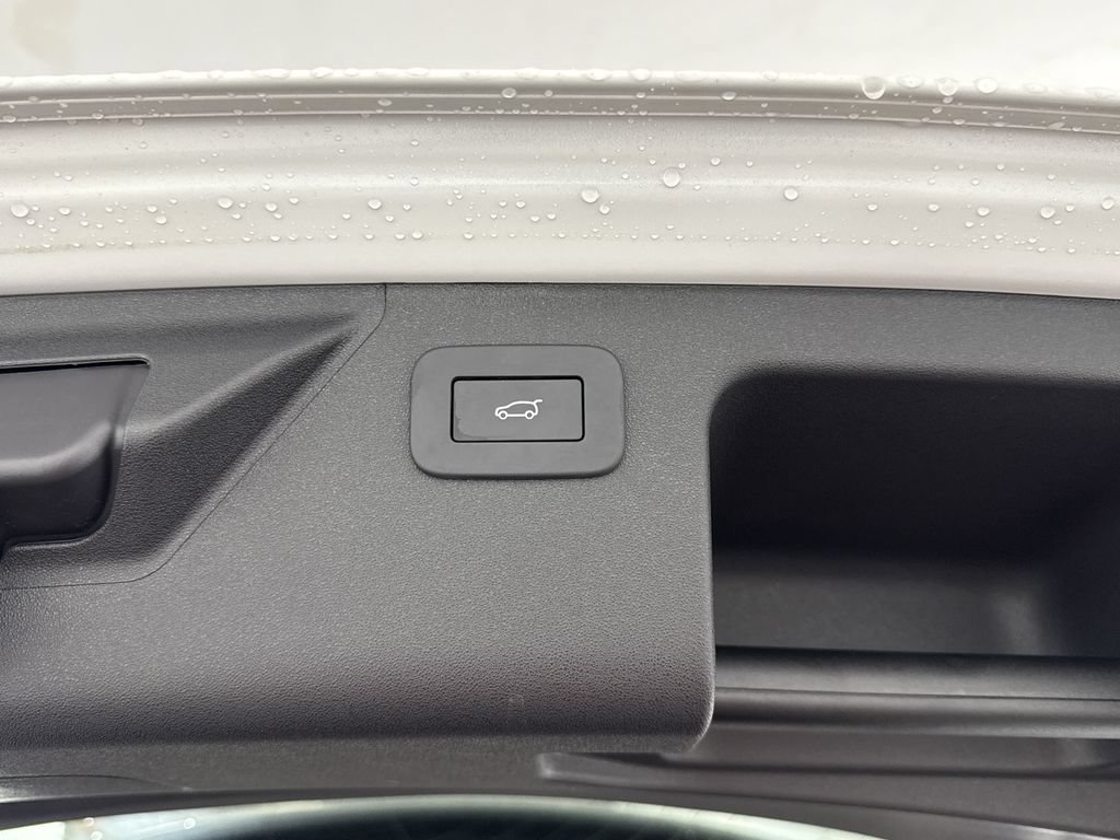Certified 2025 Land Rover Discovery Sport S AWD/4WD image 34