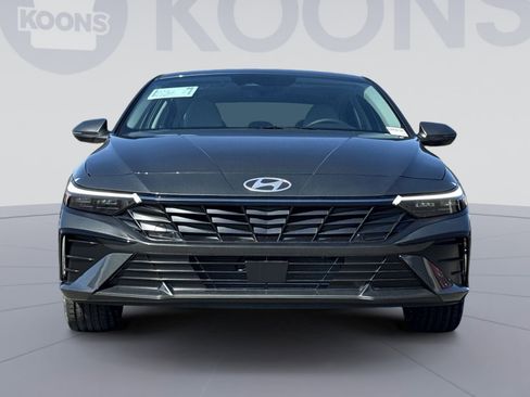 New 2026 Hyundai Elantra Limited image 11