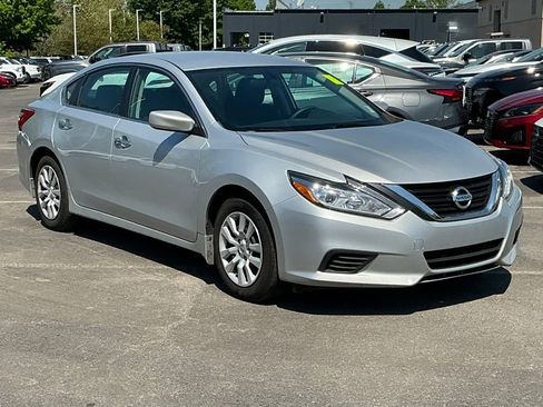 Used 2017 Nissan Altima 2.5 S w/ Power Driver Seat Package image 1