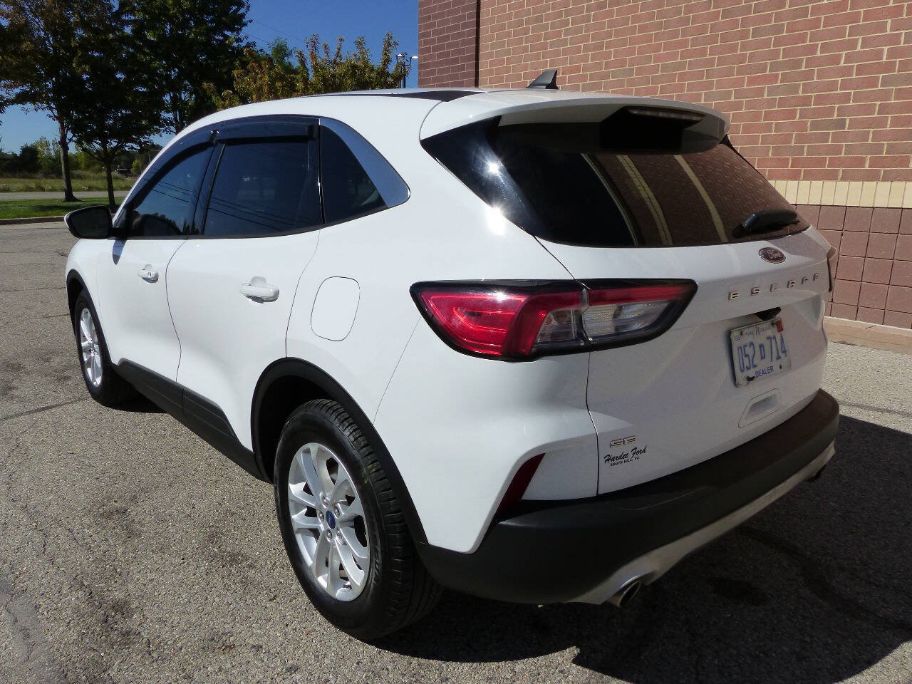 Used 2021 Ford Escape SE FWD image 7