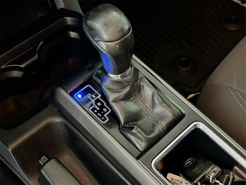 Certified 2019 Toyota Tacoma TRD Sport image 16