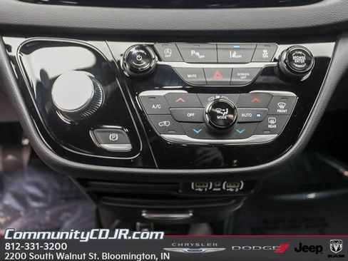 New 2025 Chrysler Voyager LX image 14