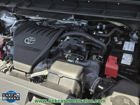 Used 2023 Toyota Highlander XLE FWD image 22