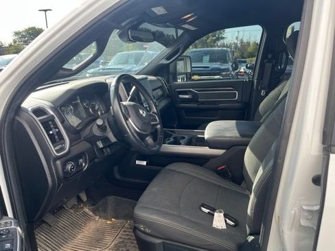Used 2023 RAM 2500 Big Horn w/ Night Edition AWD/4WD image 6