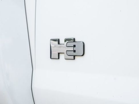 Used 2009 HUMMER H3 Alpha image 27